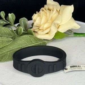 Marc By Marc Jacobs Black Turnlock Rubber Stretch Bracelet